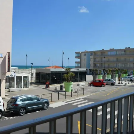 Apartment Climatise Avec Balcon Et Parking, A Deux Pas De La - Fr-1-225d-125 *